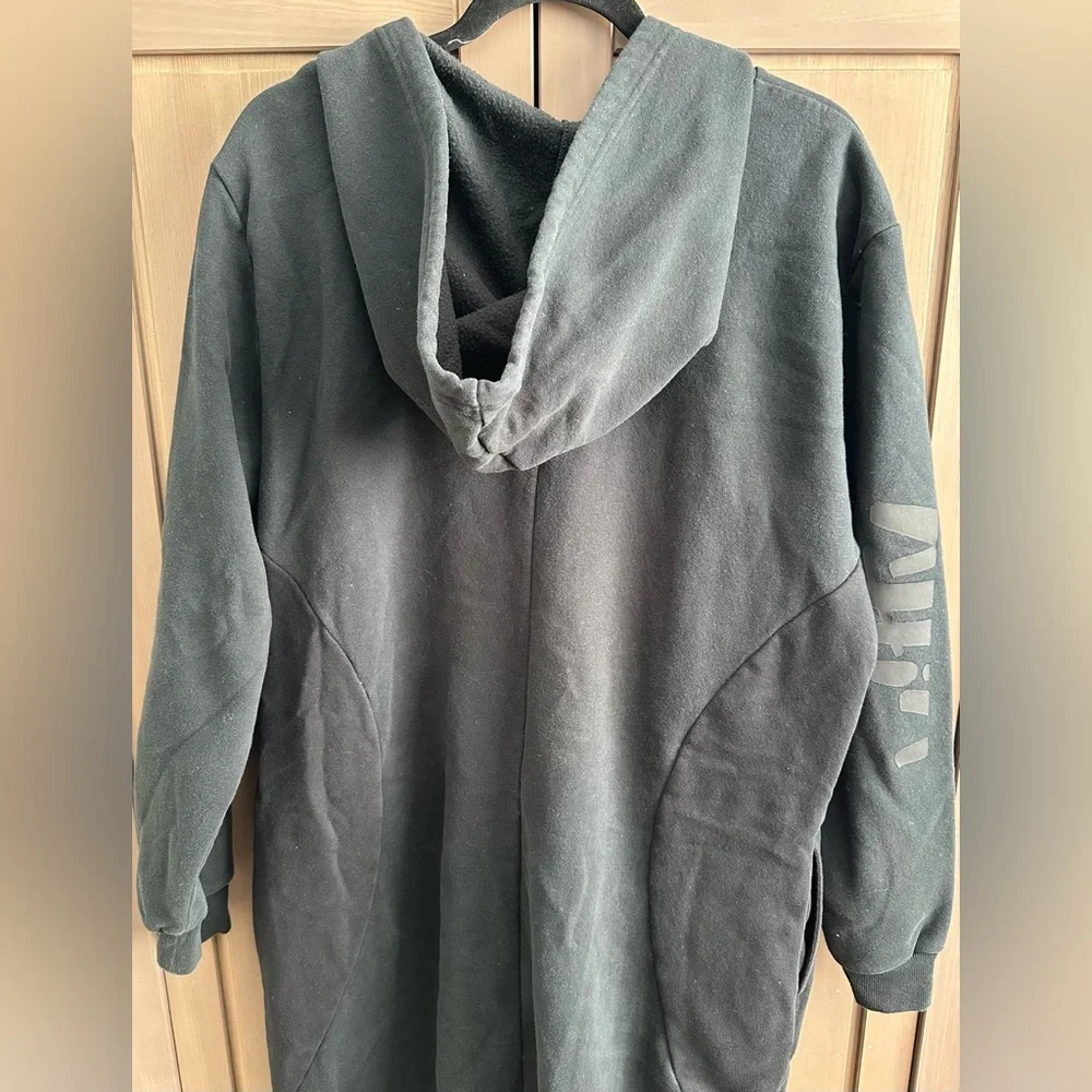 Yitty Major Label Pocket Onesie - Picture 5 of 8